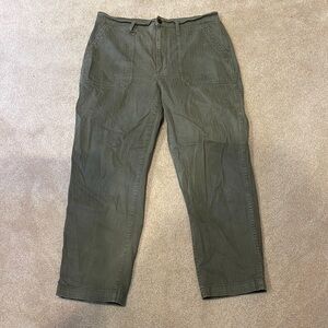 Madewell High Waisted Pants With Front and Back Pockets